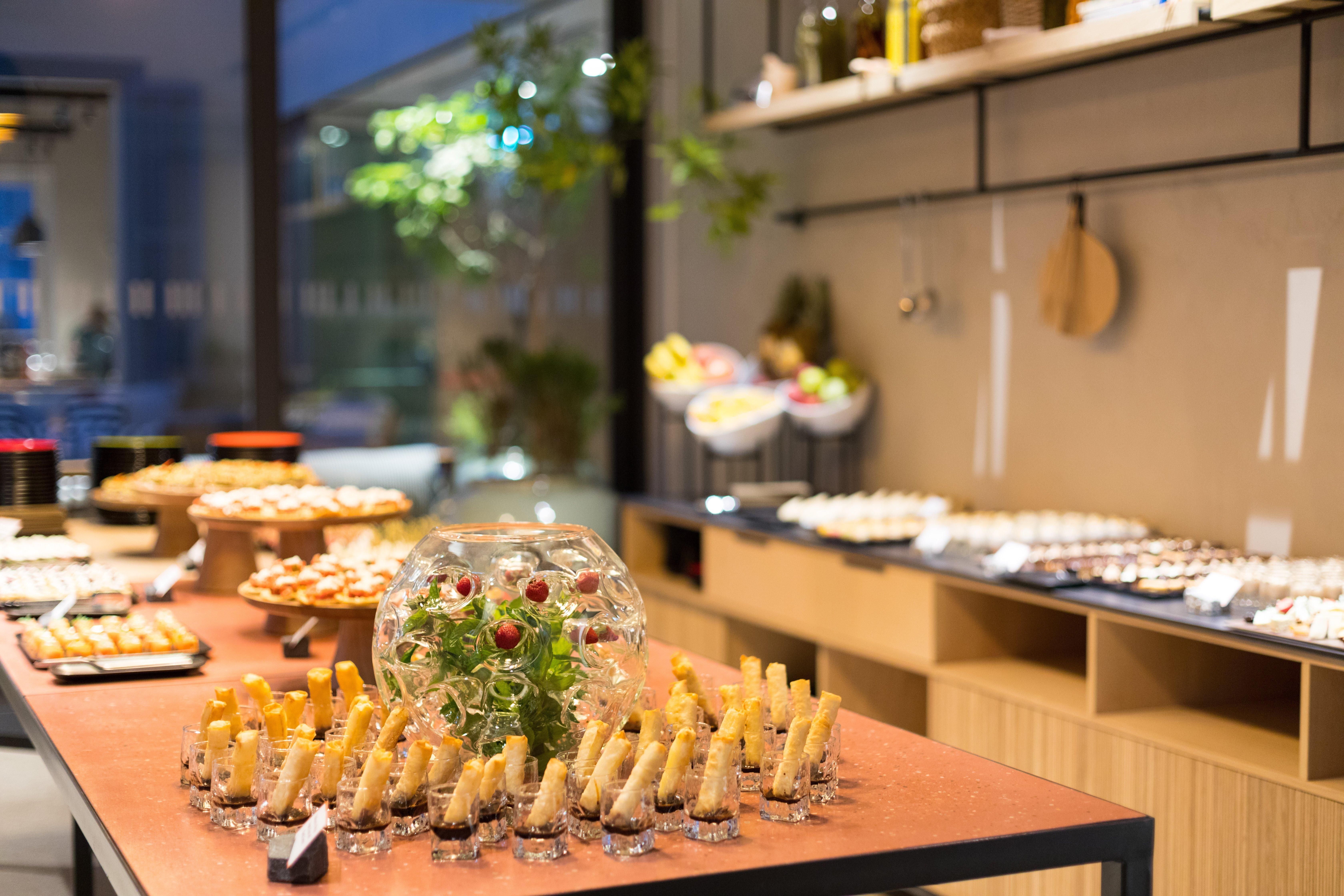 Hotel Indigo Larnaca By Ihg-Adults Only Bagian luar foto